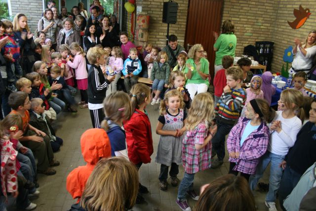 gal/2011/2011 Kita Pusteblume Bewegungszertifikat/IMG_2437.JPG